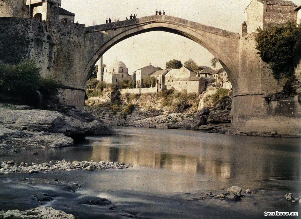 1912년, 보스니아 모스타르(Mostar)의 스타리 모스트(Stari Most)