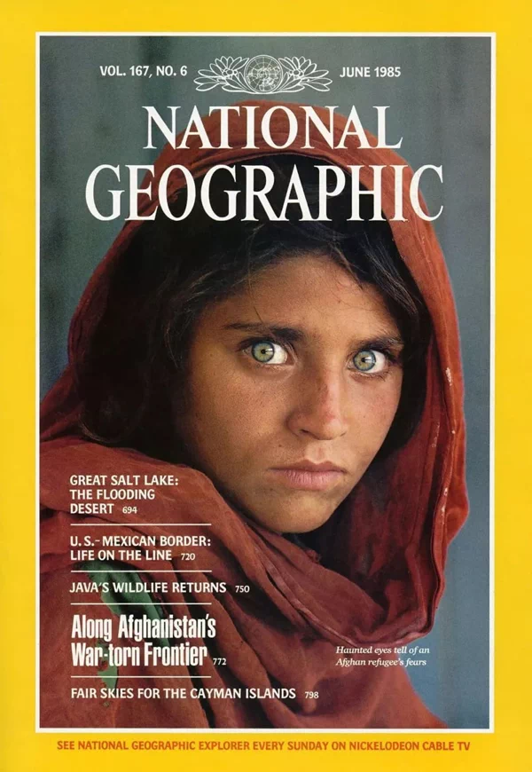 유명 사진작가 스티브 맥커리(Steve McCurry)는 빈곤지역의 인물을 촬영한 작품들을 많이 남겨왔는데, 그중에서도 1985년 잡지 내셔널지오그래픽의 6월호 커버모델로 등장한 '아프간 소녀(Afghan girl)'가 가장 유명하다. 1