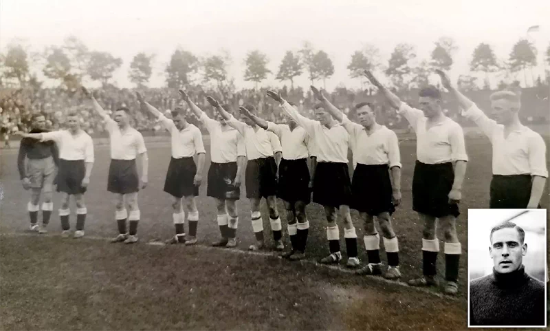 1934년, 독일 축구팀과의 프리시즌 투어 중 잉글랜드 더비 카운티(Derby County FC)의 선수들이 독일국가 연주 중 '나치 경례'를 하는 가운데 골키퍼 잭 커비(Jack Kirby)만이 이를 거부하고 있다. 9