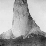 • 1902년 1월, 화산의 분기공이 급격하게 증가해 주민들을 불안에 떨게 만든다. 11