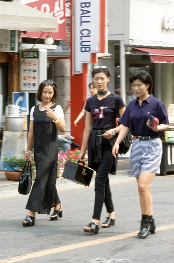 88 올림픽은 KOREA라는 브랜드가 세계에 알려진 시작점이었으며, 자유화를 더 이상 막을 수 없는 계기가 되었다. 이에 1989년 1월 1일부로 해외여행이 전면 자유화되었고, 1990년대에는 공산권 붕괴와 함께 세계화에 가속도가 붙으면서 이후 과거와는 완전히 다른 시대가 펼쳐진다. 13