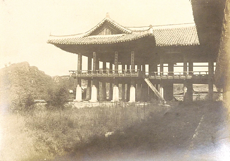 ■ 매일신보에서는 100명의 예술인을 대상으로 기사를 연재했는데, 이 기사의 제목을 「예단일백인(藝檀一百人)」이라 하였다. 1