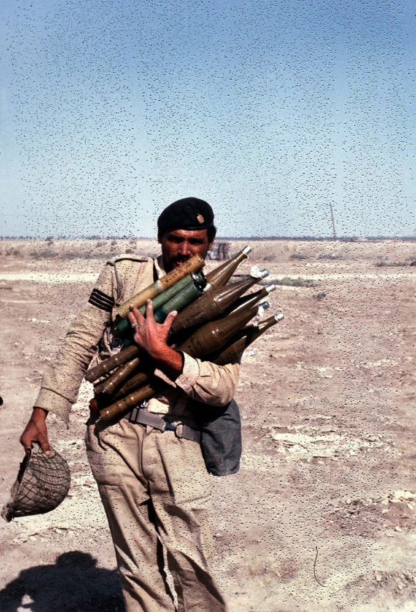 이란-이라크 전쟁(Iran–Iraq War)은 1980년 9월 22일에 발발해 1988년 8월 20일까지 일어난 전쟁이다. 11