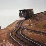오스트리아는 1938년 제3제국(나치 독일)과의 '안슐루스(Anschluss, 병합)'이후 2차 대전 종전까지 독일국의 일부였다. 13