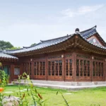 3.1 운동이 일어났던 해인 1919년 8월 25일 정오, 서울시 종로구 가회동 93번지에 있던 한상룡(韓相龍, 1880~1947)의 저택에서 한상룡 부부의 주최로 오찬회가 열렸다. 11