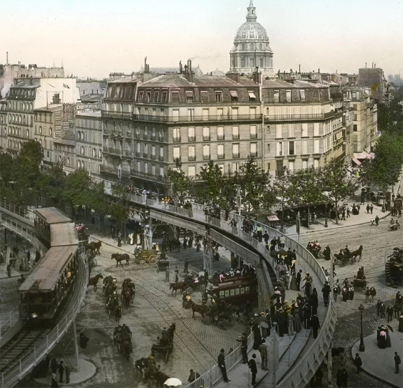 프랑스 제3공화국(Troisième République française)이 시작되고 제1차 세계 대전이 발발하기까지의 시기(1871~1914)를 유럽사에서는 '벨 에포크(Belle Époque)'라고 칭한다. 43