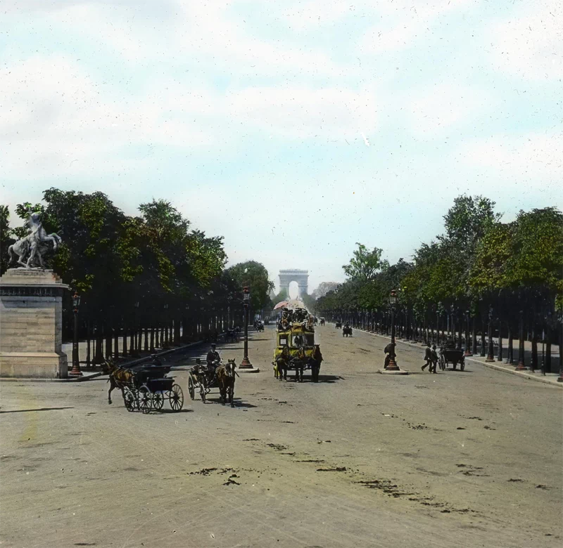 프랑스 제3공화국(Troisième République française)이 시작되고 제1차 세계 대전이 발발하기까지의 시기(1871~1914)를 유럽사에서는 '벨 에포크(Belle Époque)'라고 칭한다. 45