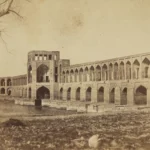 양시칠리아왕국(Kingdom of the Two Sicilies)의 군인이자 사진작가였던 루이지 페시(Luigi Pesce, 1828~1864)는 이란의 보병부대를 훈련시키기 위한 목적으로 1848년 이란 숭고국(카자르 왕조)을 방문했다. 23
