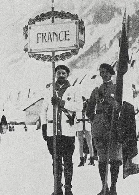 제1회 프랑스 샤모니 동계올림픽(Jeux olympiques d'hiver Chamonix 1924)은 1924년 1월 25일부터 2월 4일까지 개최되었다. 이 대회는 하계 올림픽과 별도로 개최된 최초의 동계올림픽이었으며, 16개국에서 258명의 선수들이 6개 종목에 참가했다. 7