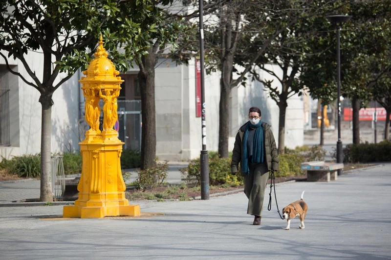 이미 1911년 당시에도 설치된 지 40년 된 오래된 조형물이던 월러스 분수(Wallace fountain)는 놀랍게도 현재도 남아있으며 당시와 똑같이 깨끗한 물을 무료로 제공하는 역할을 하고 있다. 9