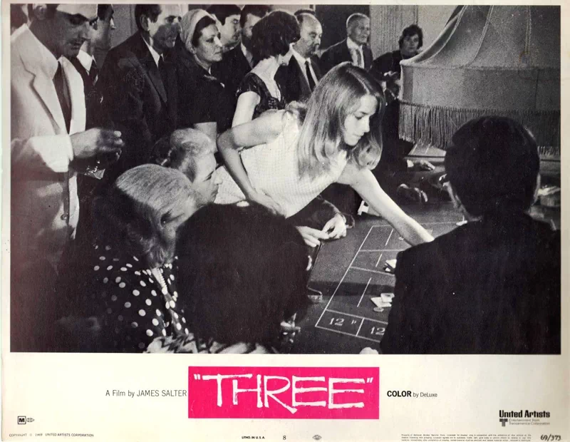 사실 이 장면은 영화 '쓰리(Three)'의 스틸 사진으로, 함께 출연한 배우 샘 워터스턴(Sam Waterston)과 함께 우피치 미술관에 소장되어 있는 산드로 보티첼리(Sandro Botticelli)의 작품 '봄(Primavera)'앞에 서 있는 장면도 있다. 7