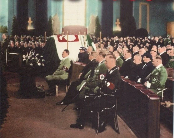 아돌프 히틀러(Adolf Hitler, 1889~1945) 또한 독일 전역에 국가적인 애도를 선포했고, 당시 폴란드 대통령 이그나치 모시치츠키(Ignacy Mościcki)에게 다음과 같은 내용의 전문을 보냈다. 5